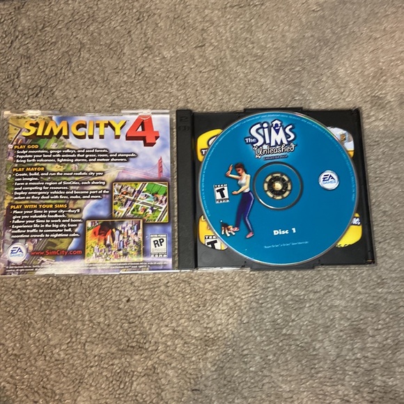 The Sims EA Windows Games with 2 expansion packs Livin’ Large and Unleashed - Picture 9 of 11